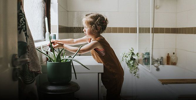 Ein kinderfreundliches Badezimmer: So richten Sie ein Kinderbadezimmer ein